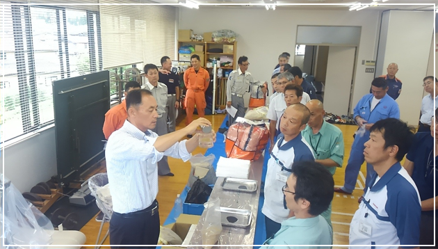 当社では独自技術を用いた油処理製品